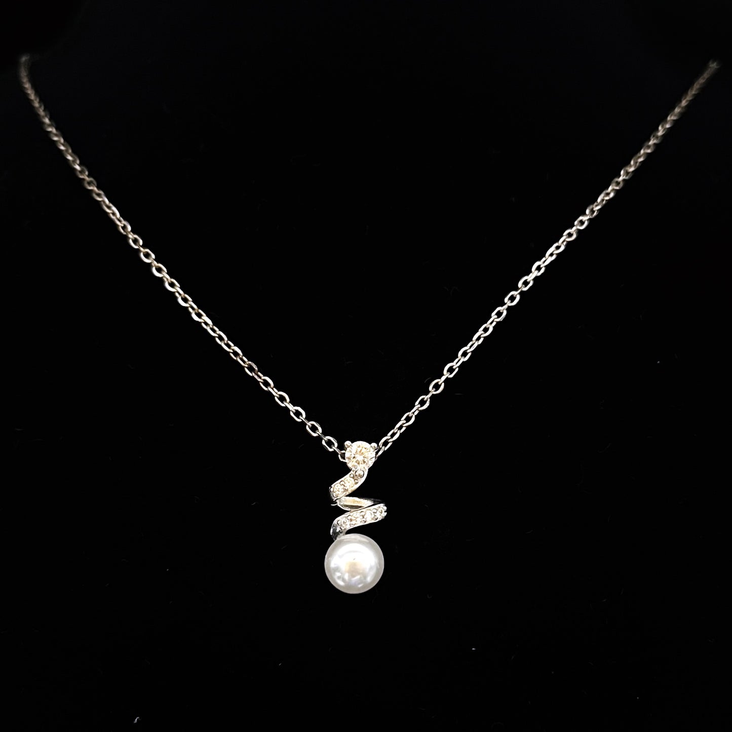 Silver Pendant Set with Pearl and CZ