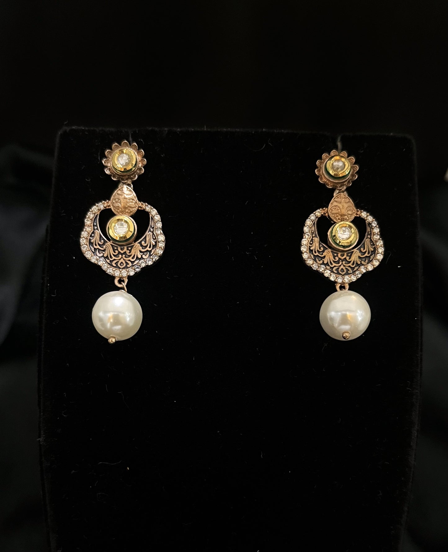 Kundan Style Silver Necklace Set in Rose Gold Plating