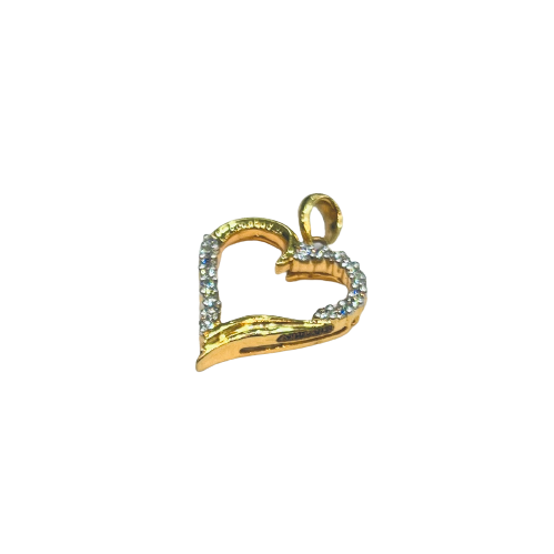 Glitters Diamond Heart Pendant in 18KT Gold