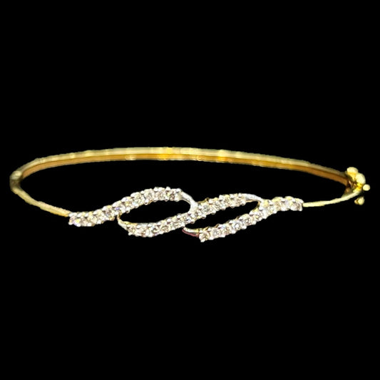 Sparkles Sleek Diamond Bracelet in Yellow Gold